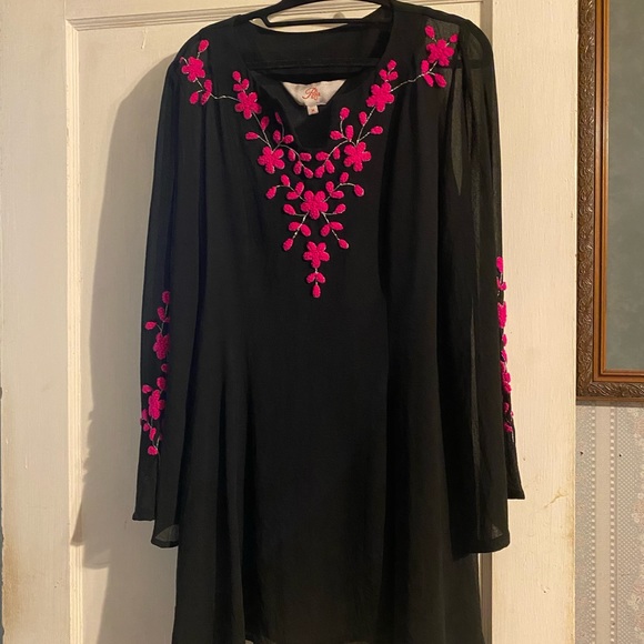 Roja Tops - Beautiful Sheer Long Top by Roja Size Medium
